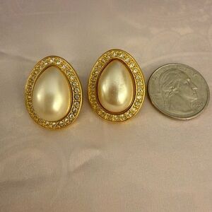 Napier Gold and Cream Oval Earrings